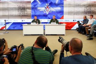 "Фейки и вранье". Как Украина и мир отреагировали на российские "доказательства" сбития МН17