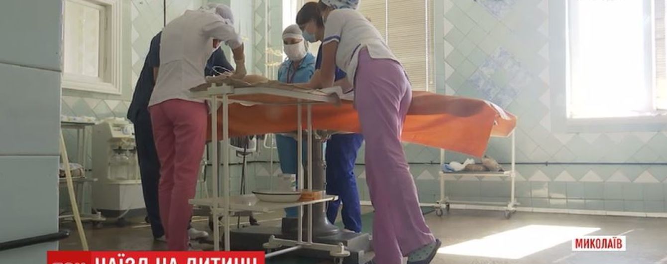 В Николаеве мальчика, которого сбили на переходе, подключили к искусственной вентиляции легких