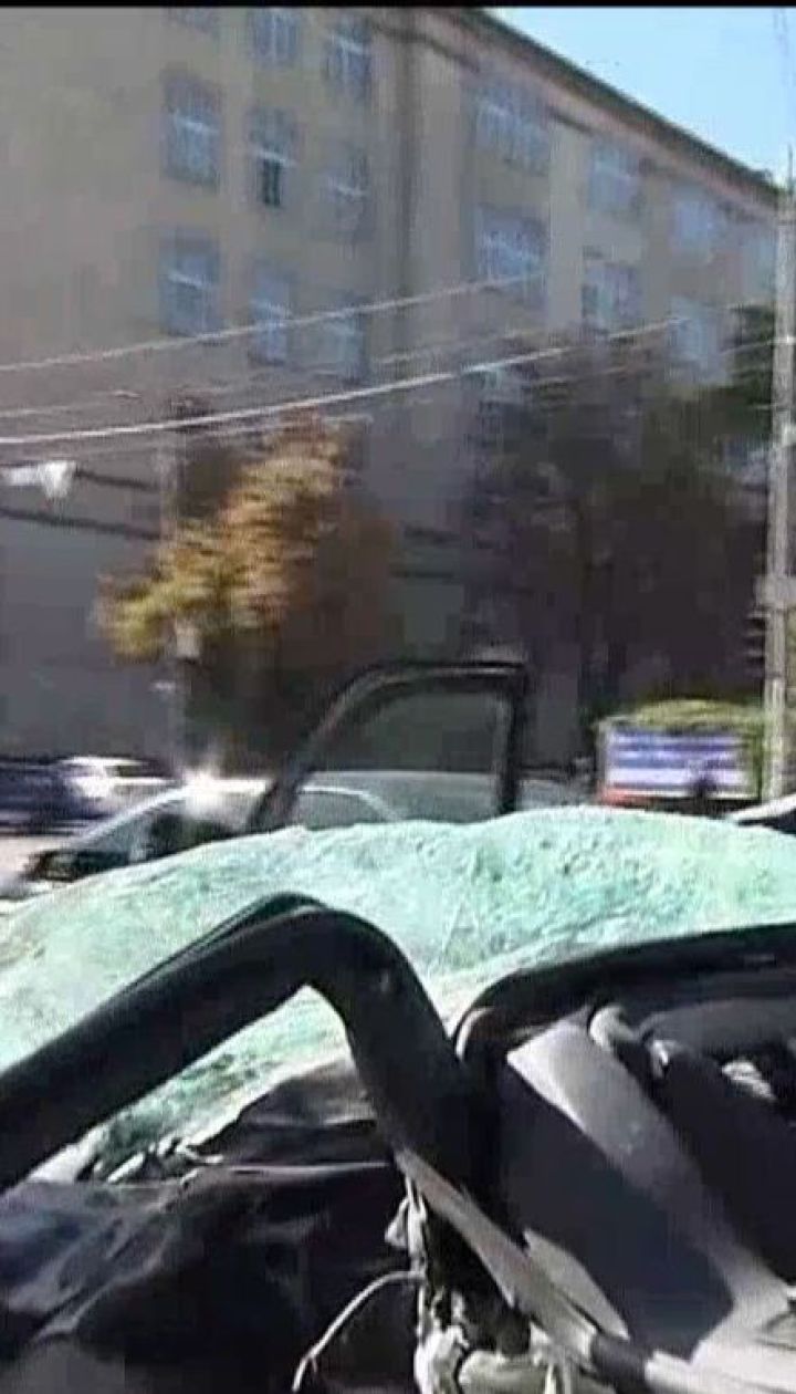 П'ять автівок потрапили в серйозну ДТП у центрі столиці