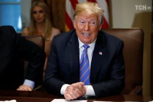 "Я одевался пенисом Трампа на Хэллоуин": в Сети смеются над откровениями порнозвезды о президенте США