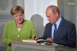 Меркель і Путін обговорили Сирію, Мінські домовленості і вбивство Захарченка