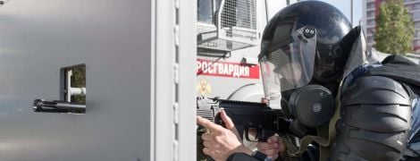 В России создали передвижные бронированные "стены" с бойницами для разгона протестов