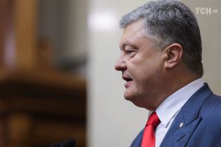 Порошенко обсуждает с генсеком НАТО ситуацию в Азове
