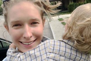 Одинаково одеты: Катя Осадчая показала фото сына с мужем
