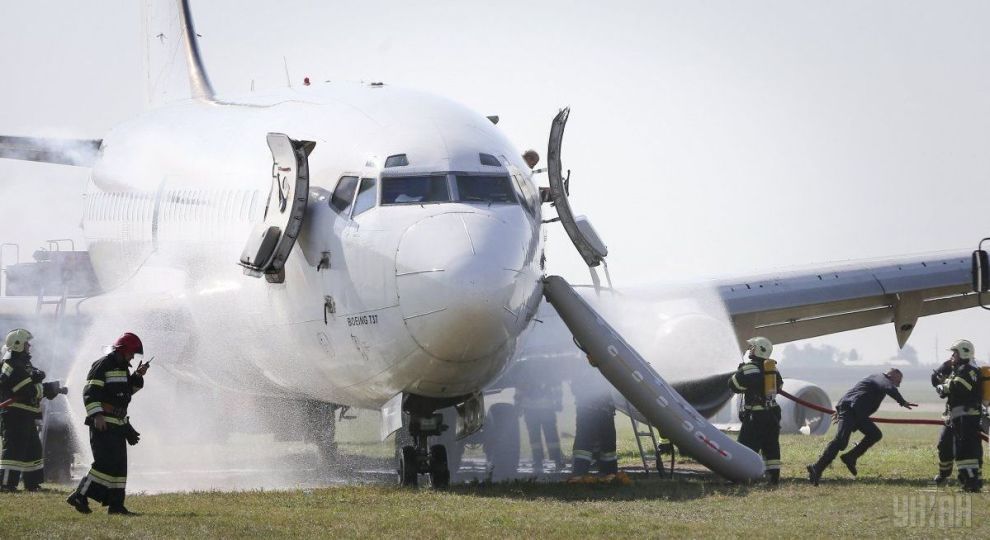 Пожежа на борту літака і аварійна посадка: в аеропорту "Бориспіль" провели масштабні тренування
