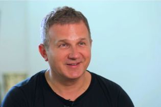 Горбунов молчит, а Квинте помогает в сексе: звезды рассказали о занятиях йогой
