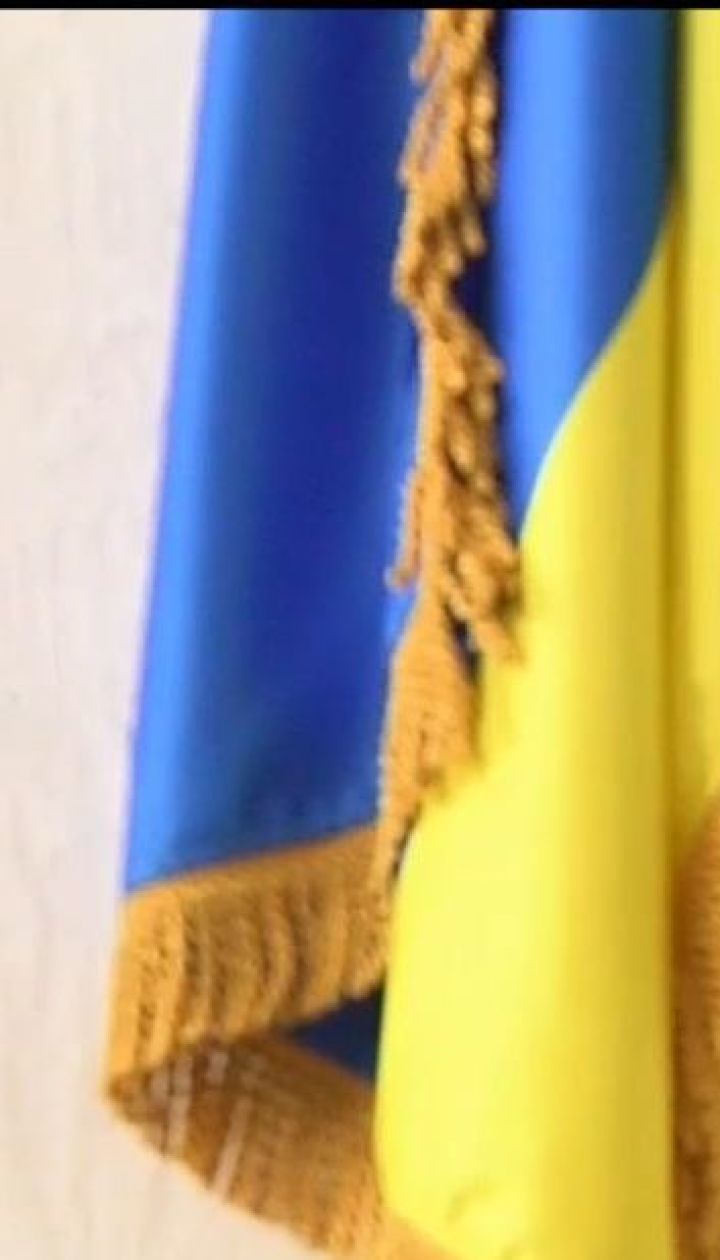 Багатодітна родина погорільців майже рік чекає від влади нове житло