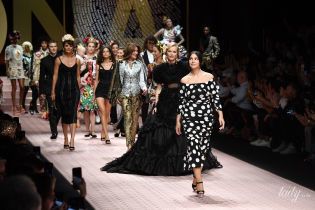 Звездный состав: Беллуччи, Бруни и Герцигова дефилировали на шоу Dolce & Gabbana
