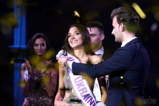 Бути незаміжньою і без дітей - це дискримінація: Міс Україна-2018 Дідусенко відстоюватиме свій титул