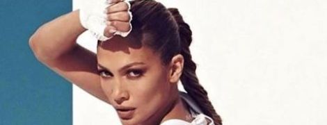 Дженніфер Лопес не втрималась на ногах та впала просто під час виступу
