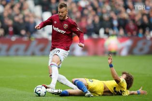 Гравці "Вест Хема" потролили Ярмоленка після промаху у матчі з "Челсі"
