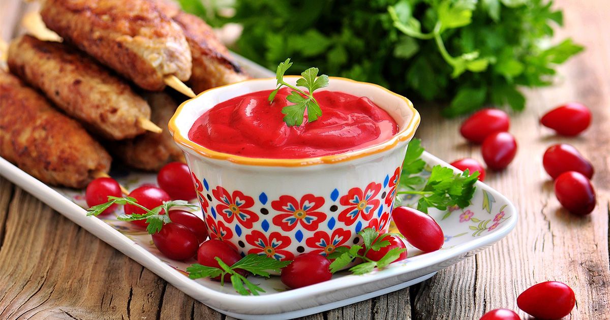 Сезонный соус из кизила