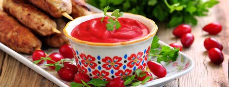 Сезонный соус из кизила