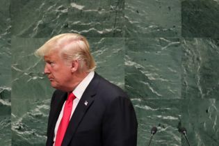 "Германия станет полностью зависимой от российской энергии". Трамп раскритиковал "Северный поток-2"