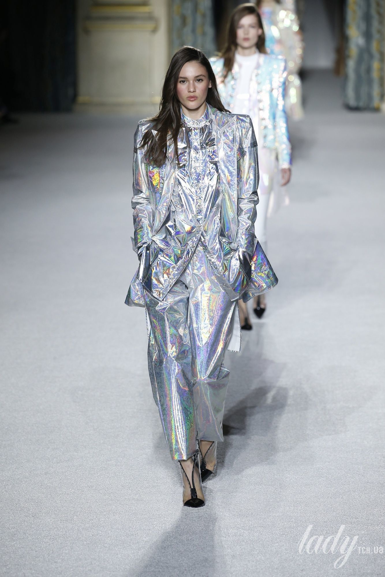 Коллекция Balmain прет-а-порте сезона осень-зима 2018-2019_3