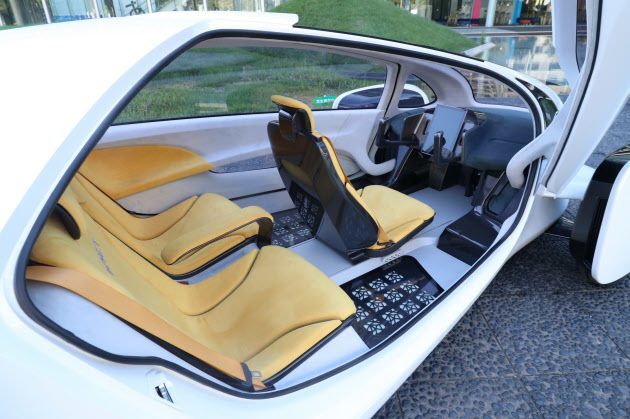 Пластиковий електромобіль_2