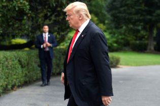 Трамп пригрозил отменить финансовую помощь Гондурасу "если Марш мигрантов не остановится"