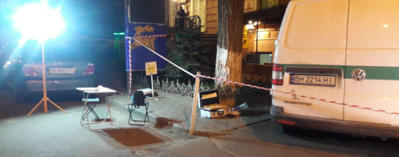 У Мережі з’явилося відео збройного нападу на інкасаторів в Одесі