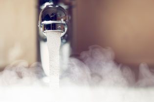В Киеве стартовал сезон отключений горячей воды