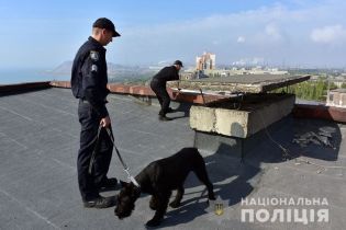 У Маріуполі одразу дві школярки вчинили самогубство