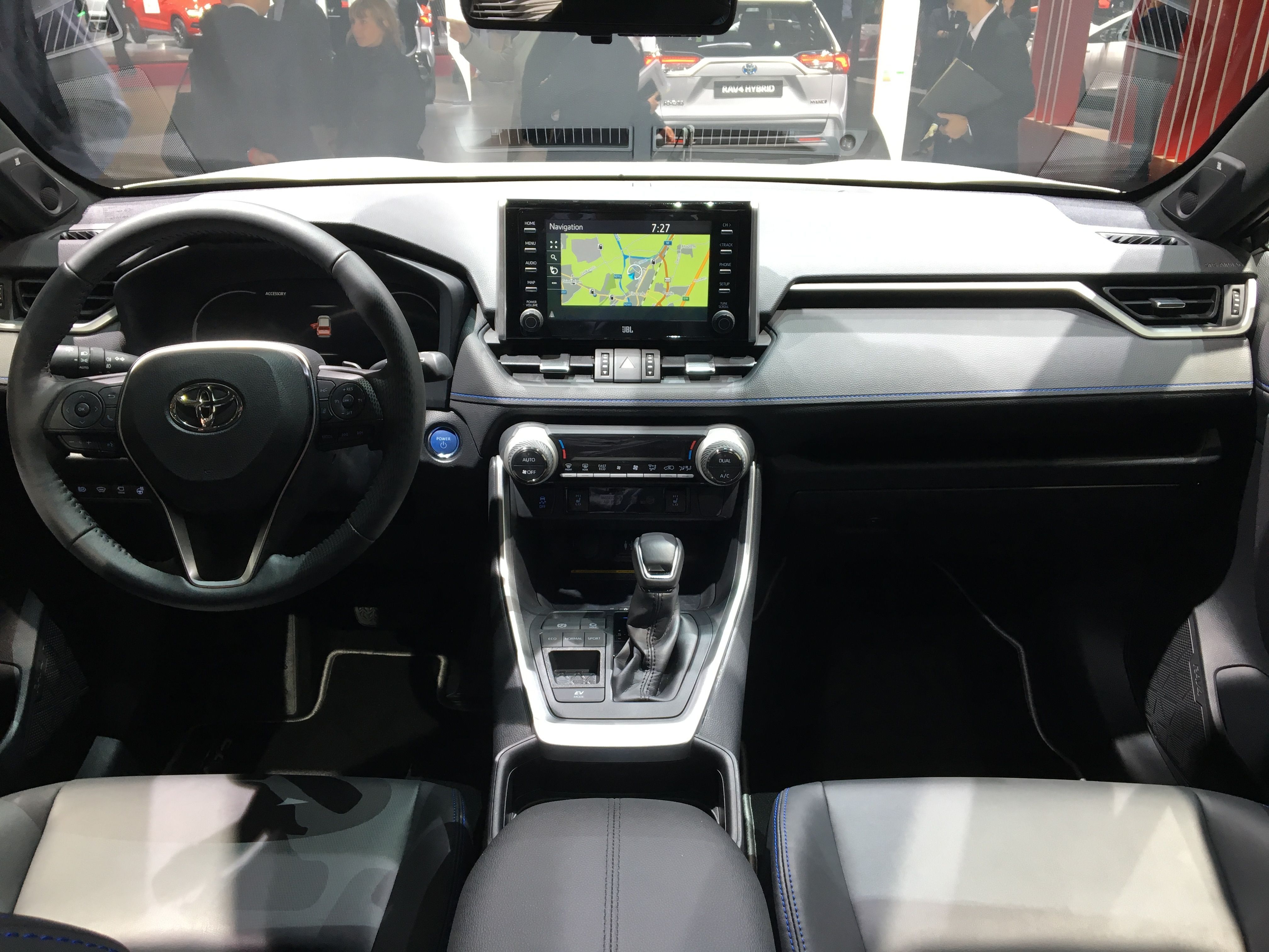 Toyota RAV4_2