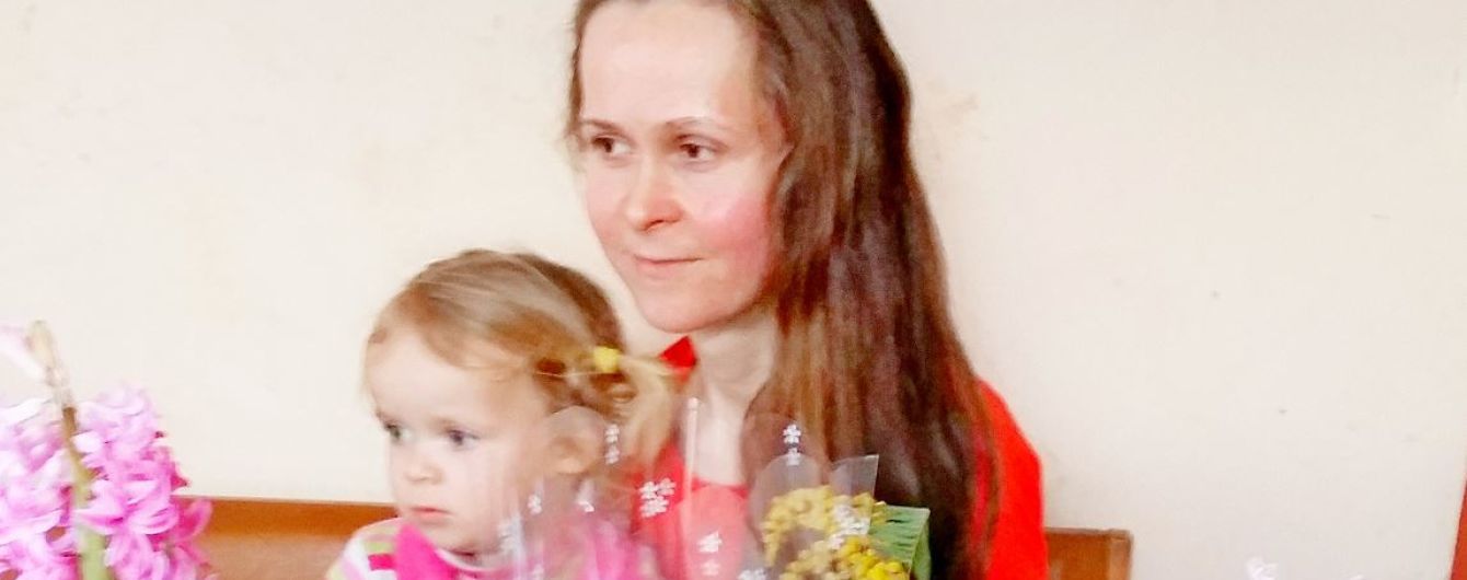 Моя жизнь будто проходит мимо меня: Кристина просит помочь собрать средства на операцию