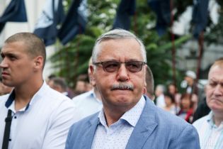 Гриценко заявил, что нападения на него организовали руководитель личной охраны Порошенко и заместитель главы СБУ