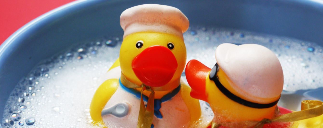 В центре Киева из-за аварии нет горячей воды: когда появится