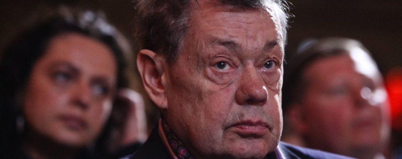 Николая Караченцова госпитализировали