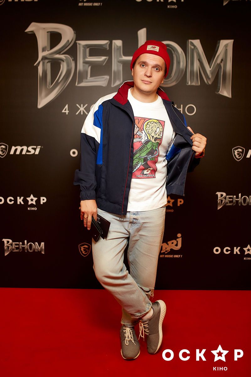 Звезды на премьере фильма "Веном"_13