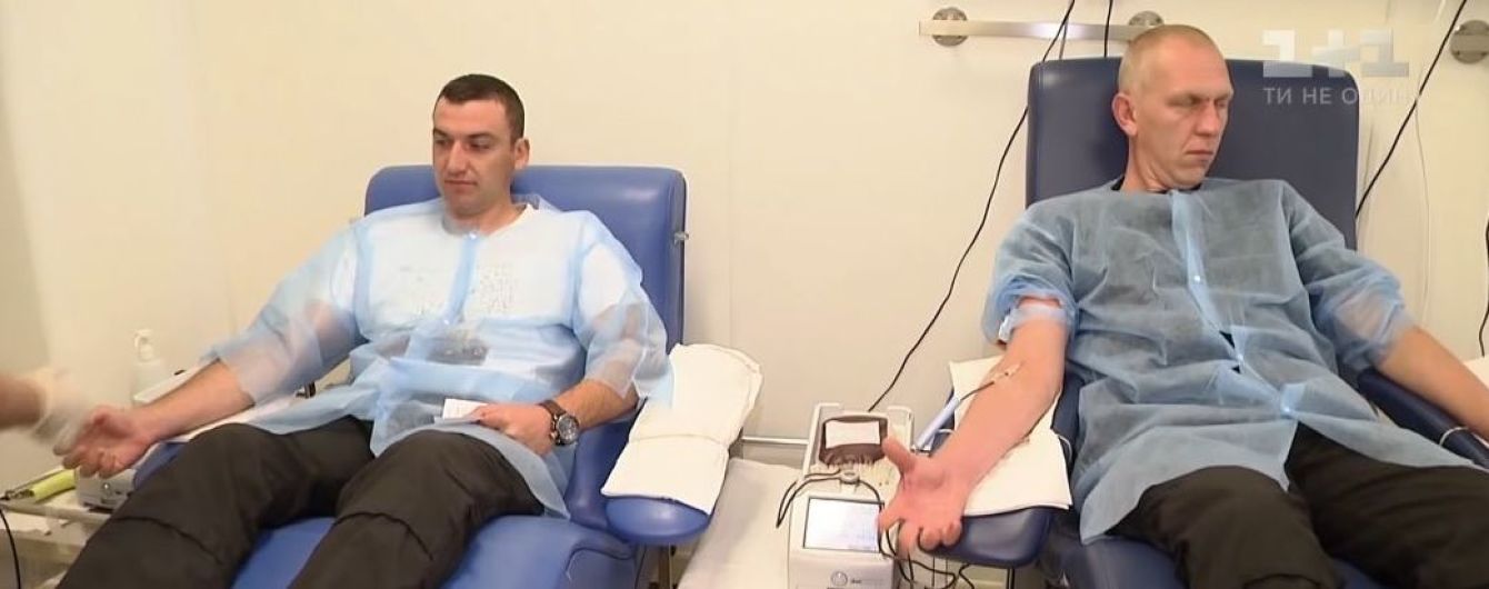 Київські поліцейські відгукнулися на заклик здати кров для дітей в Охматдиті