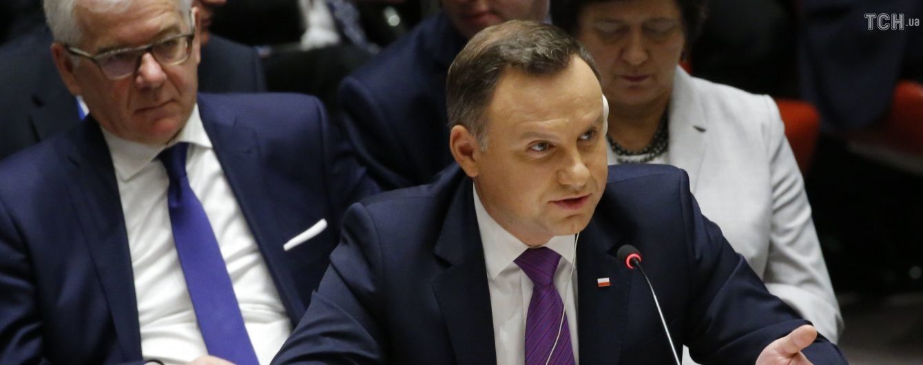 В кортеж польского президента въехал ребенок на самокате