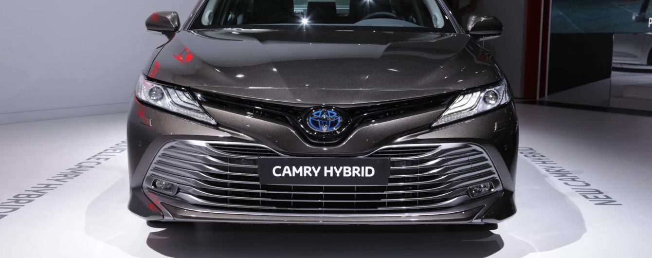 Toyota Camry поедет покорять европейский рынок в гибридной модификации