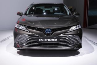Toyota Camry поедет покорять европейский рынок в гибридной модификации