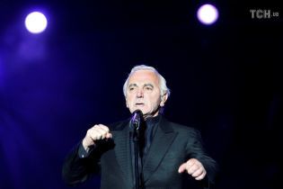 Матье и Саркози среди присутствовавших: во Франции помпезно попрощались с легендарным Шарлем Азнавуром
