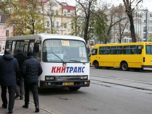 Юрист розповів, що робити потерпілим у маршрутці пасажирам