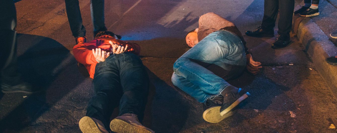 В Киеве посетитель ресторана стрелял в охранников, двое раненых
