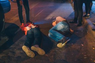У Києві відвідувач ресторану стріляв у охоронців, двоє поранених