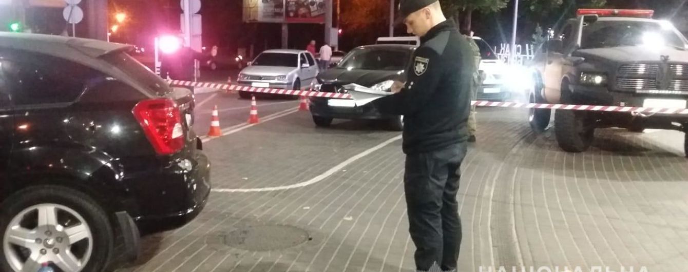 В Одессе на светофоре расстреляли машину с экс-активистом "Автомайдана"