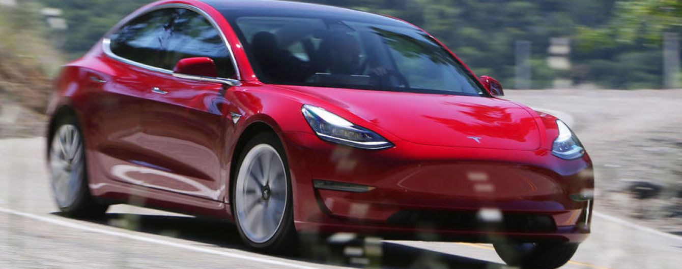 Электрокары Tesla Model 3 установили абсолютный рекорд продаж в США