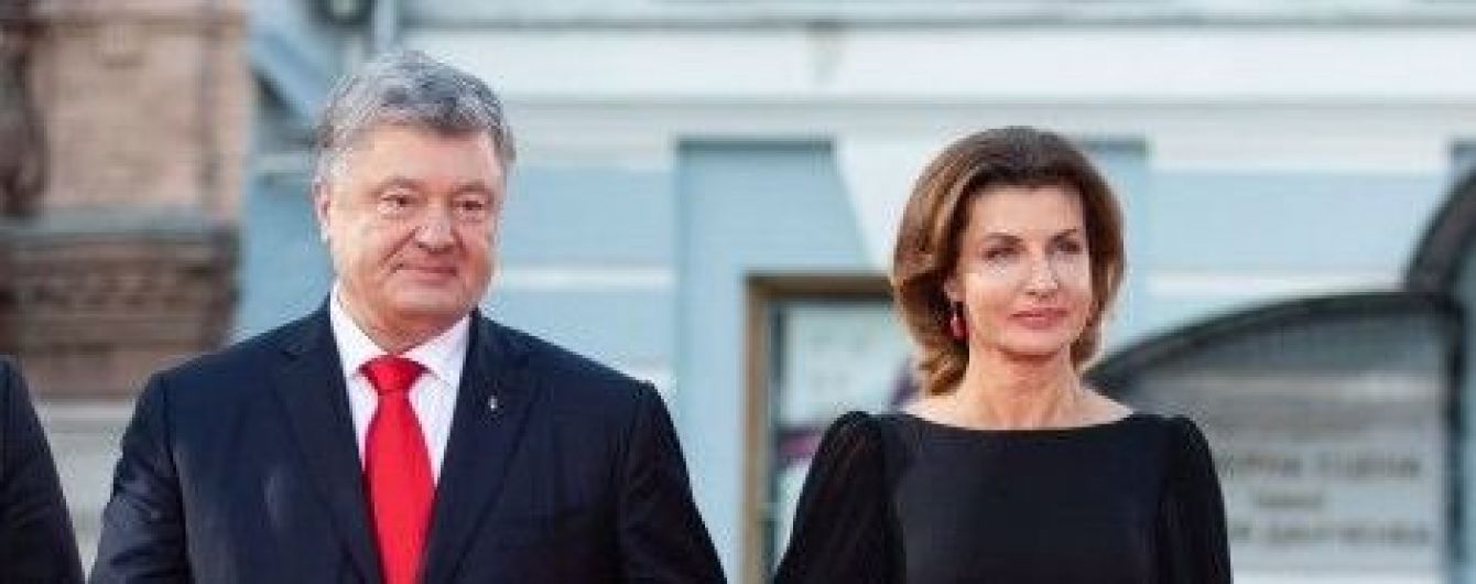 Удивила: Марина Порошенко в коротком платье и красных туфлях появилась на красной дорожке