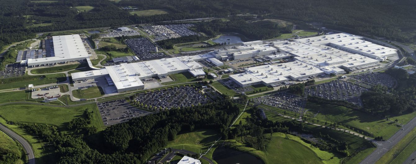 Mercedes-Benz строит мегазавод по производству батарей в США