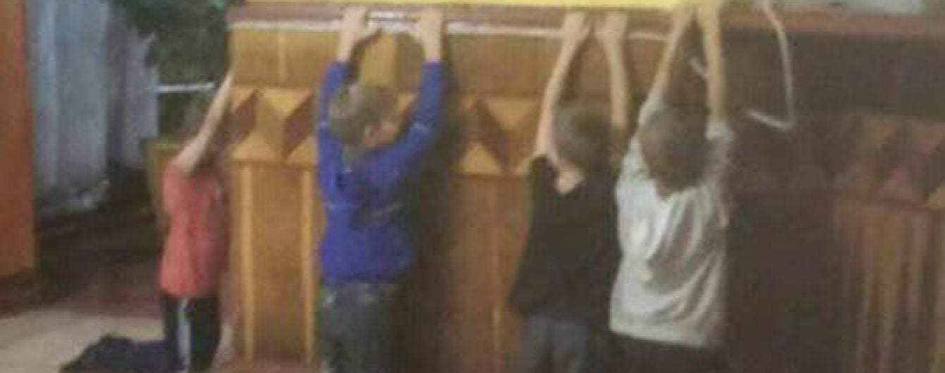 На Хмельнитчине воспитатель санатория успокаивал детей ударами по голове и ставил на колени - Кулеба