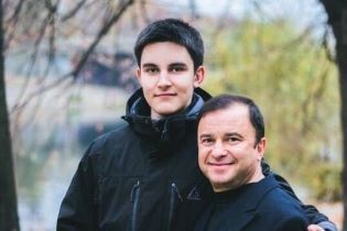 Віктор Павлік повідомив про операцію сина та скільки грошей потрібно на лікування