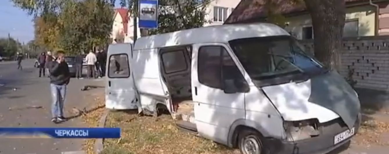 В Черкассах полицейские на Audi с еврономерами попали в жуткое ДТП