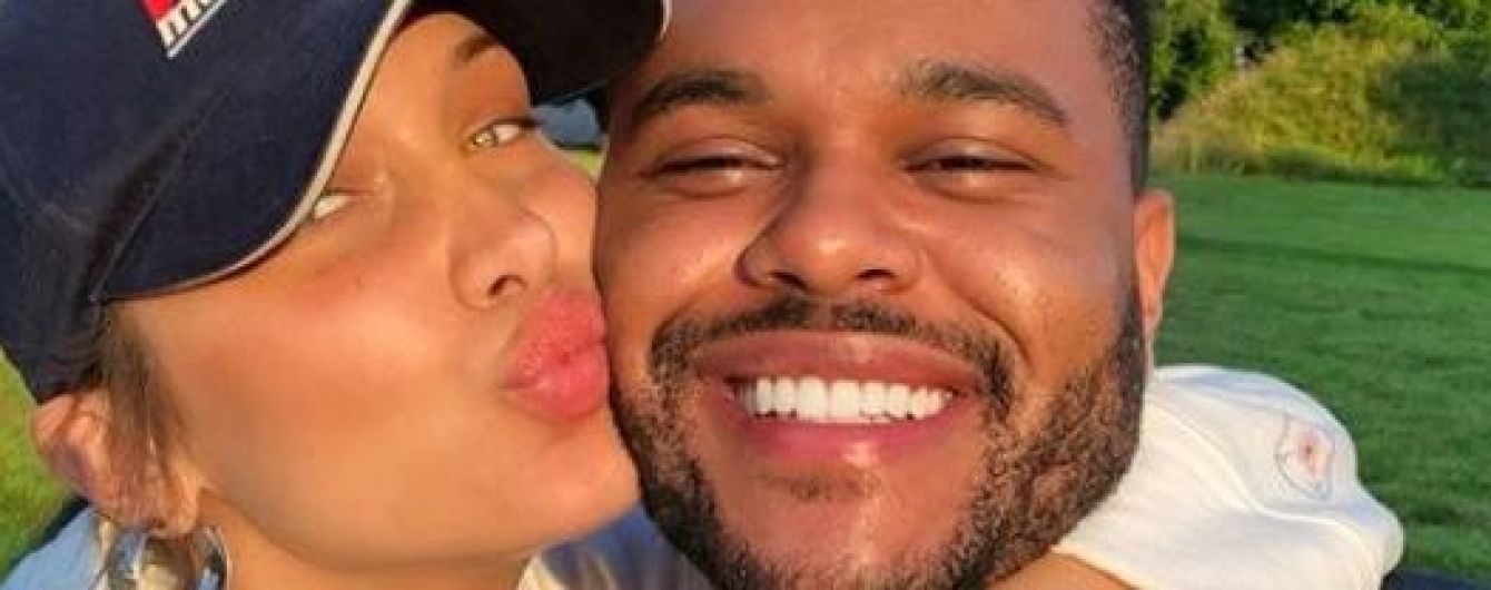 Поцелуи и объятия: The Weeknd показал ранее неопубликованные фото с Беллой Хадид
