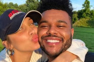 Поцілунки та обійми: The Weeknd показав раніше неопубліковані фото з Беллою Хадід