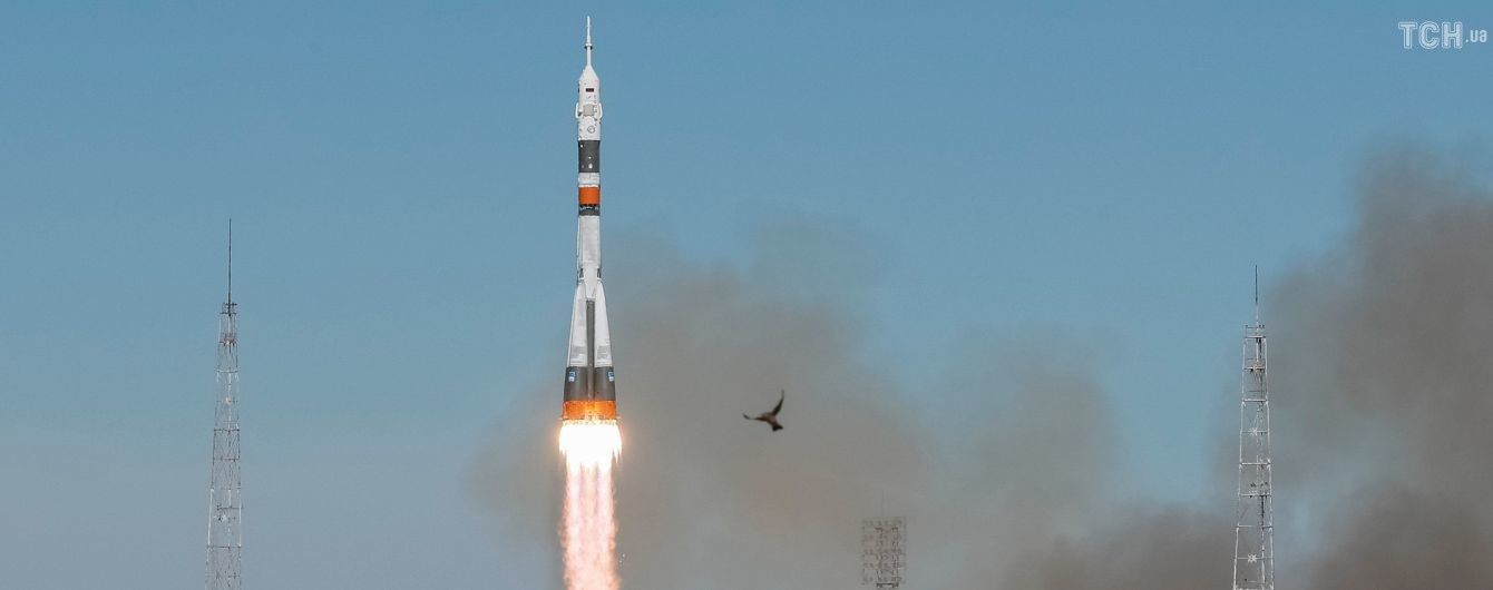 У Казахстані під час польоту ракети "Союз" сталась аварія. Екіпаж живий