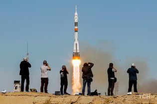 Невдалий запуск. Опубліковані фото зльоту та аварійного приземлення екіпажу ракети "Союз"