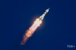 В РФ готовятся к новому запуску к МКС после аварии "Союза" - СМИ
